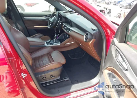 2018 Alfa Romeo Stelvio Ti Sport Awd из США, поврежденный, VIN ZASFAKNN8J7C03581